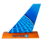 United Airlines B737-8 MAX Desktop Tail Flash