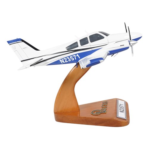 Baron E55 Beechcraft Baron Custom Airplane Model  - View 4