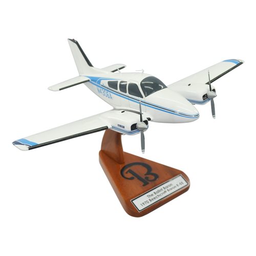 Baron E55 Beechcraft Baron Custom Airplane Model  - View 5