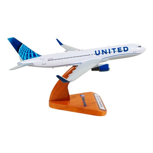United Airlines Boeing 767-322ER Custom Airplane Model - View 4