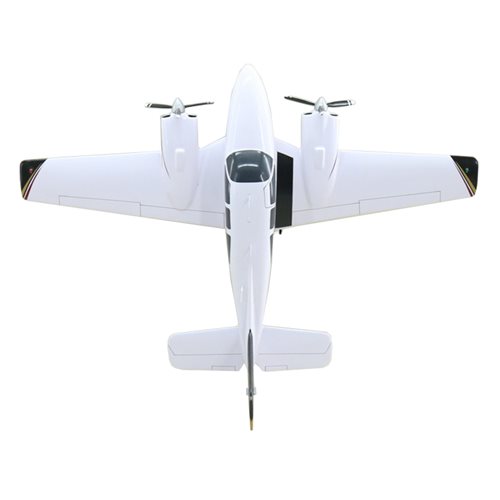 Beechcraft Baron 55 Custom Airplane Model  - View 6