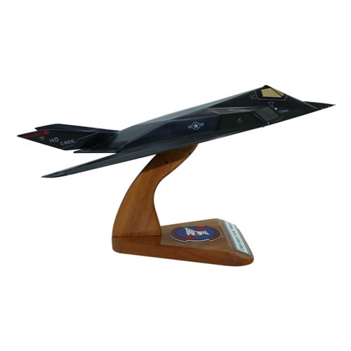 Design Your Own F-117A Nighthawk Airplane Model - View 5