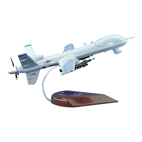 17 RS MQ-9 Custom Airplane Model  - View 3