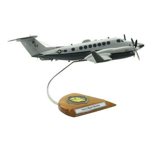 25 IS MC-12W Custom Airplane Model - View 4