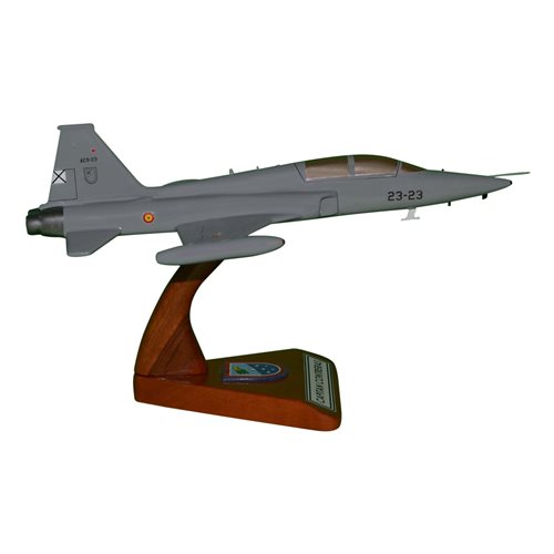 Design Your Own F-5E Tiger II Custom Airplane Model - View 6