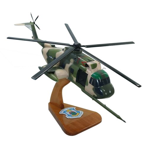 Sikorsky HH-3E Jolly Green Giant Custom Helicopter Model   - View 7