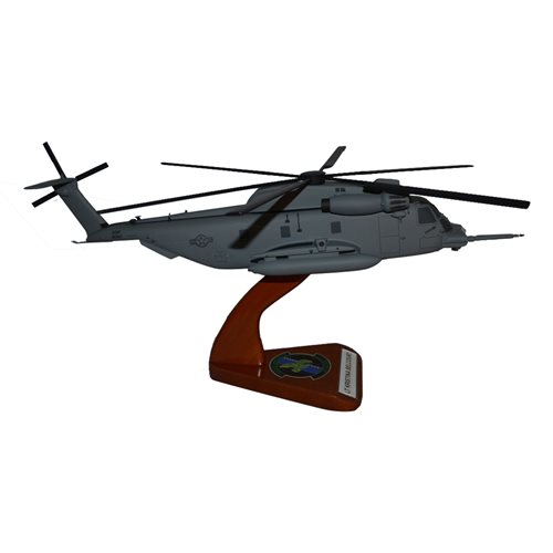 MH-53E Sea Dragon Helicopter Model - View 5