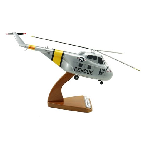 Sikorsky UH-19 Chickasaw Helicopter Model - View 5