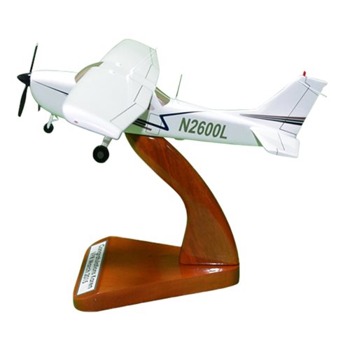 Cessna 172H Custom Aircraft Model - View 2