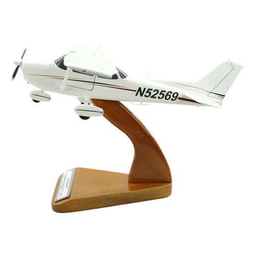 Cessna 172 Custom Aircraft Model - View 2
