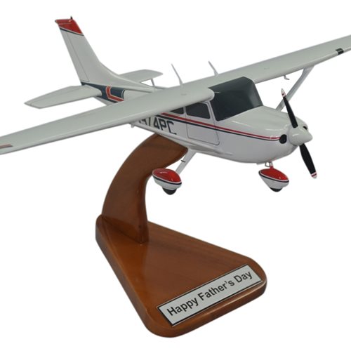 Cessna 182 Custom Airplane Model  - View 5