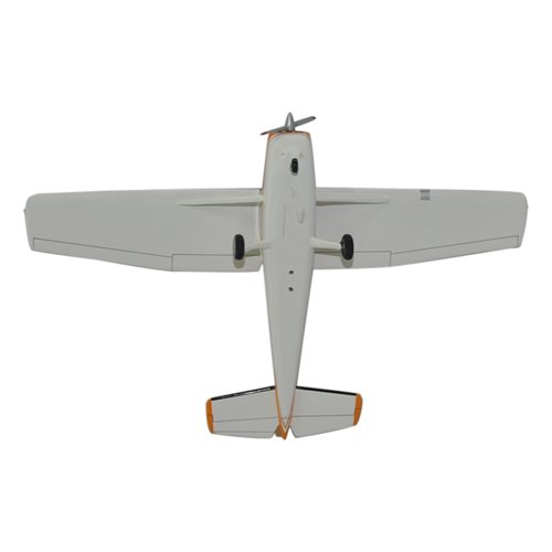 Cessna 150G Custom Aircraft Model - View 7