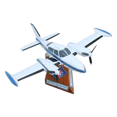 Cessna 310R Custom Aircraft Model - View 5