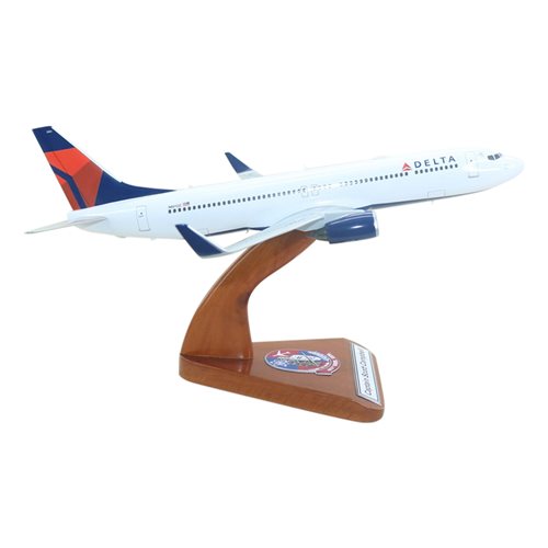 Delta Airlines Boeing 737-900ER Custom Aircraft Model - View 4