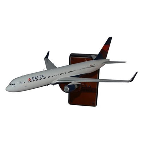 Delta Airlines Boeing 767-300ER Custom Aircraft Model - View 7