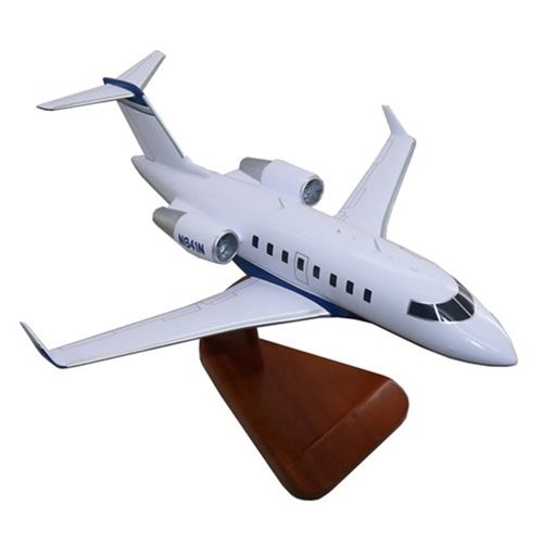 Bombardier Challenger 650 Aircraft Model - View 5