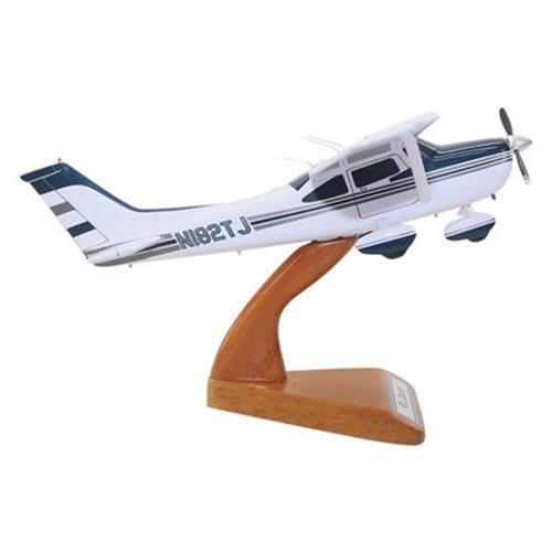 Cessna 182Q Custom Aircraft Model - View 4