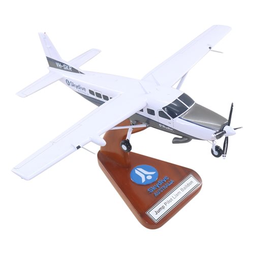 Design Your Own Cessna 208 Custom Airplane Model - View 5
