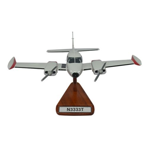 Cessna 310H Custom Airplane Model  - View 3