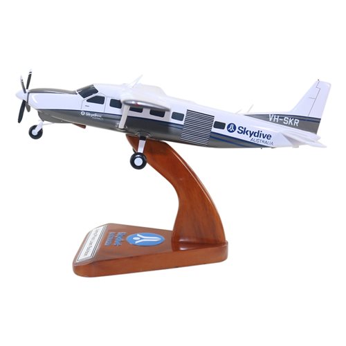 Cessna 208B Grand Caravan Custom Airplane Model - View 3