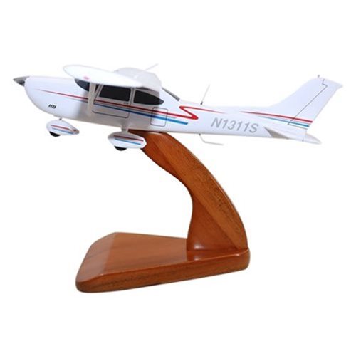 Cessna 182P Custom Aircraft Model - View 2
