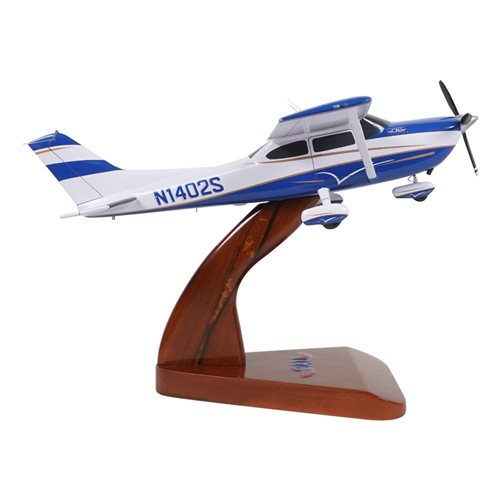 Cessna 182P Custom Aircraft Model - View 6