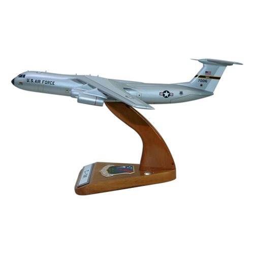 Design Your Own Lockheed C-141 Starlifter aircraft model - View 3