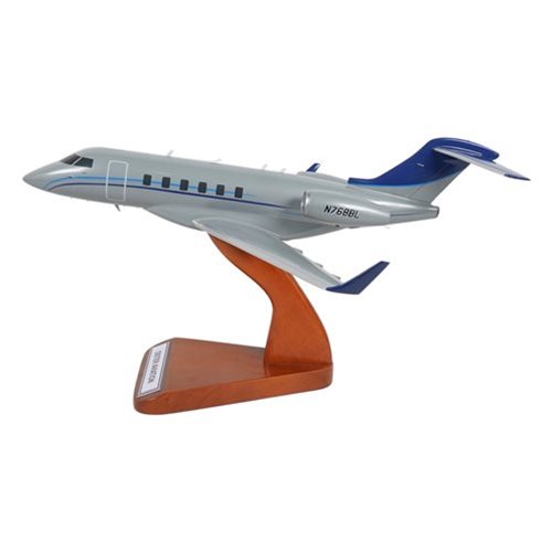 Bombardier Challenger 350 Aircraft Model - View 2