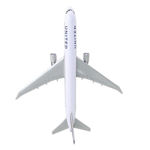 United Airlines Boeing 767-400 Custom Aircraft Model - View 6