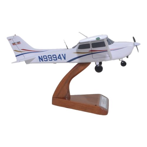 Cessna 172M Custom Aircraft Model - View 5