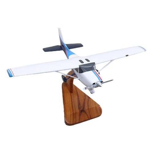 Cessna 182C Custom Aircraft Model - View 5