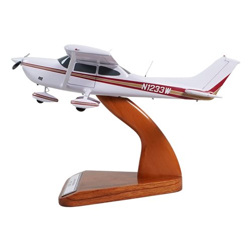 Cessna 182N Custom Aircraft Model - View 2