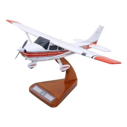 Cessna 182F Custom Aircraft Model