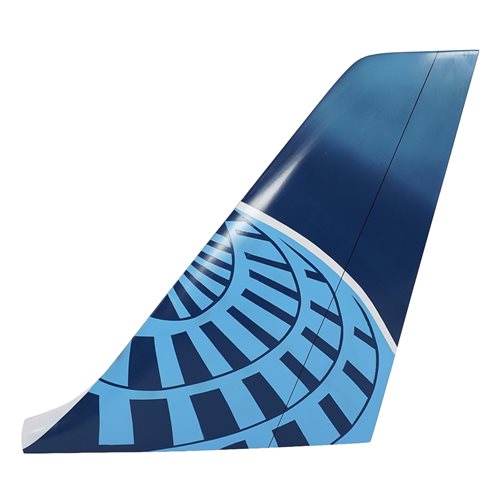 United Airlines Boeing 767 Tail Flash - View 2