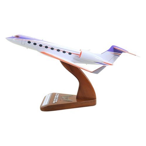Gulfstream G650 Custom Aircraft Model - View 2