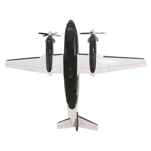 Beechcraft Super King Air 200 Custom Aircraft Model - View 9