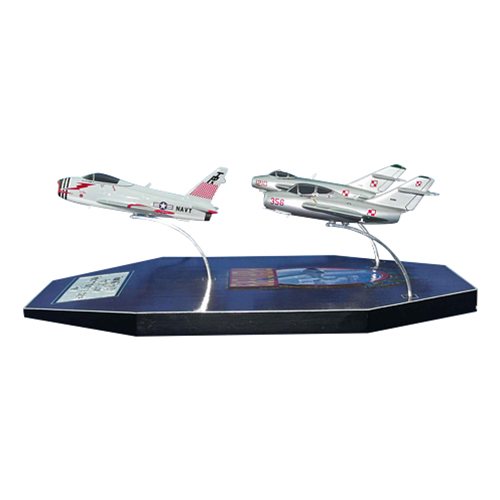Lead 3-ship Formation Model Display - View 2