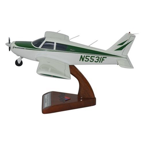 Piper PA-28-140 Cherokee Cruiser Custom Aircraft Model - View 3