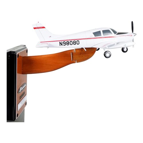 Piper PA-28-140 Cherokee Cruiser Custom Aircraft Model - View 6