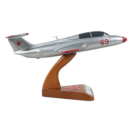 Design Your Own L-29 Delfín Custom Model - View 6