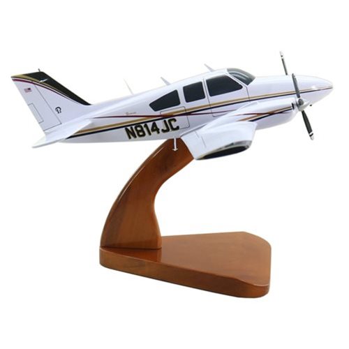 Beechcraft Baron 55 Custom Airplane Model  - View 5