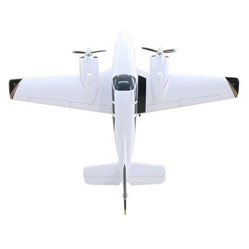 Beechcraft Baron 55 Custom Airplane Model  - View 7