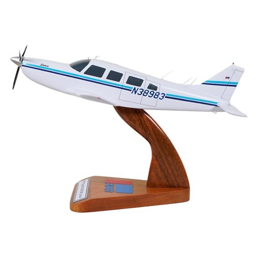 Piper PA-32R Saratoga Custom Aircraft Model - View 3