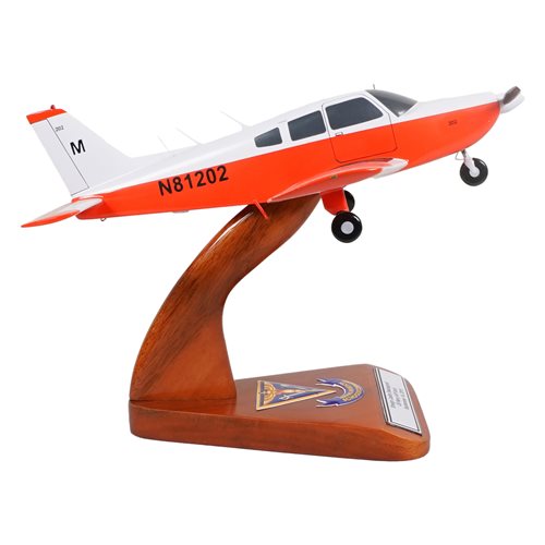 Piper PA-28-161 Cherokee Warrior II Custom Aircraft Model - View 5