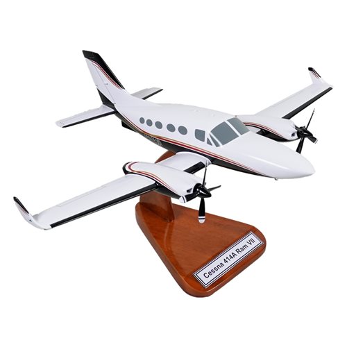 Cessna 414A Custom Airplane Model - View 5