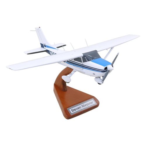 Cessna 182R Custom Aircraft Model - View 6