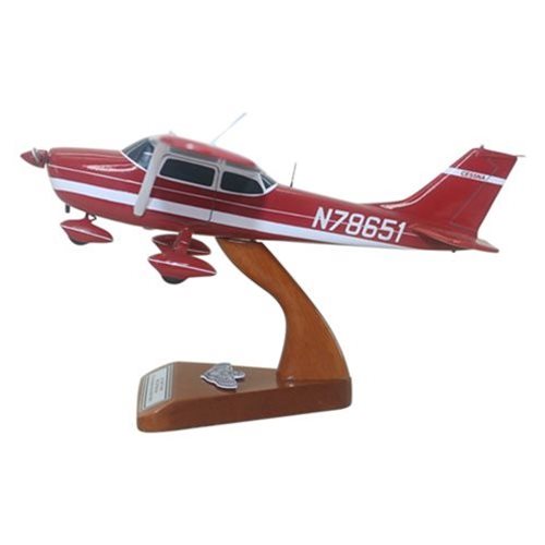 Cessna 172K Custom Aircraft Model - View 2