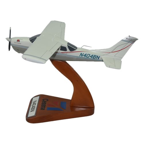 Cessna 210E Centurion Aircraft Model - View 2
