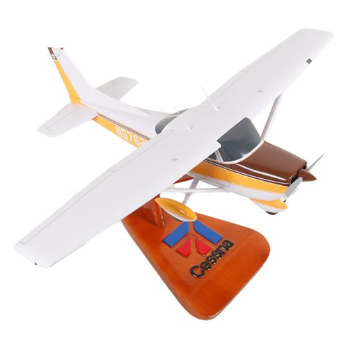 Cessna 172G Custom Aircraft Model - View 5