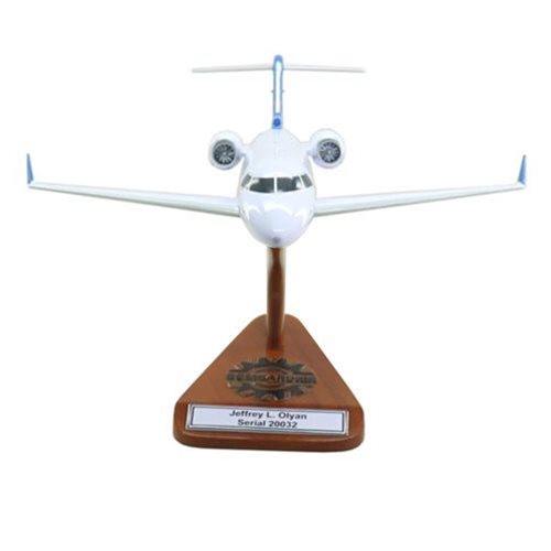 Bombardier Challenger 300 Aircraft Model - View 4